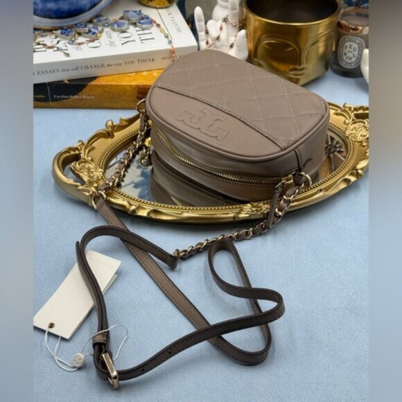 🆕 TORY BURCH 🧿 NWT Savannah Chain Link Camera Bag, French Gray AUTHENTICATED - Picture 11 of 12